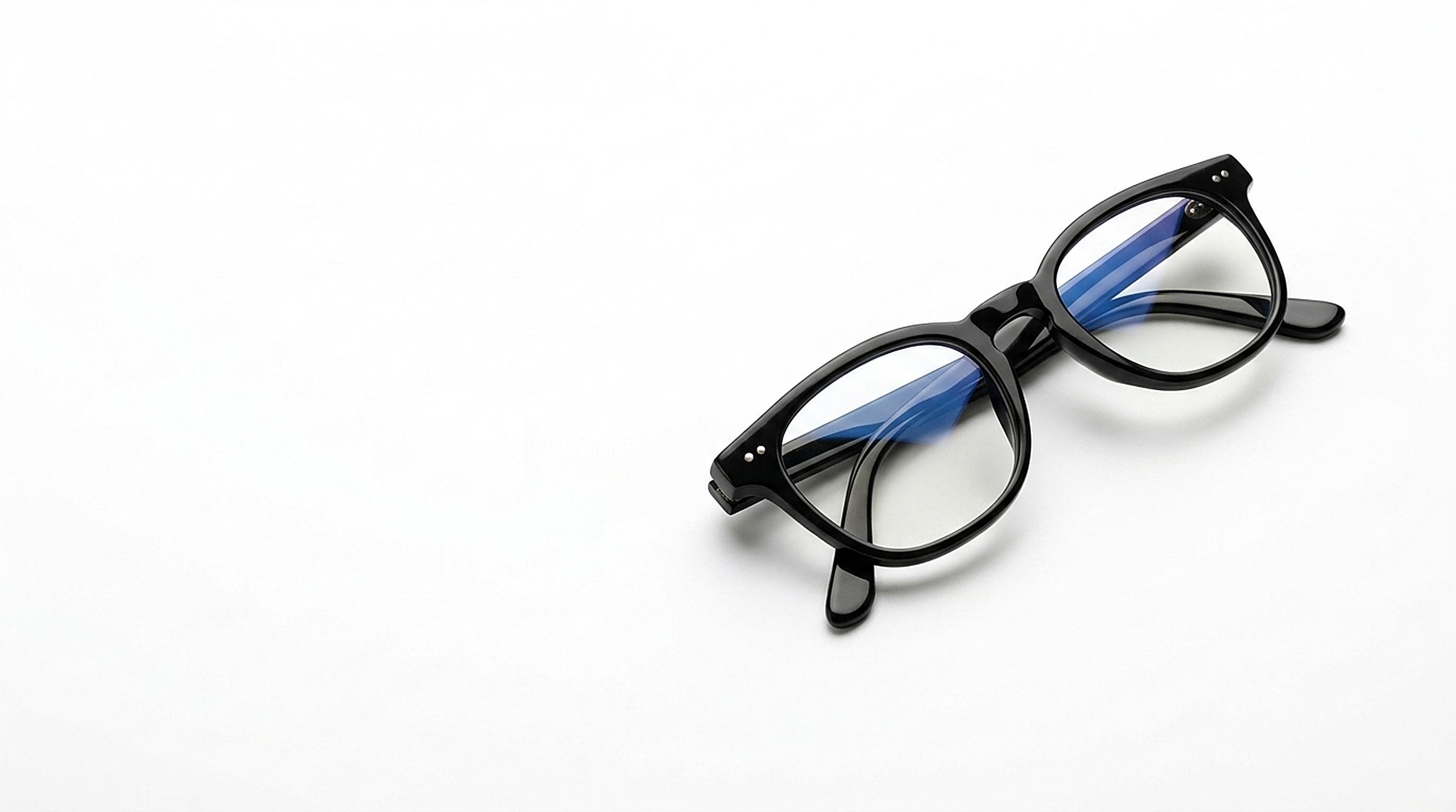 Gafas montura clásica desde $90.000